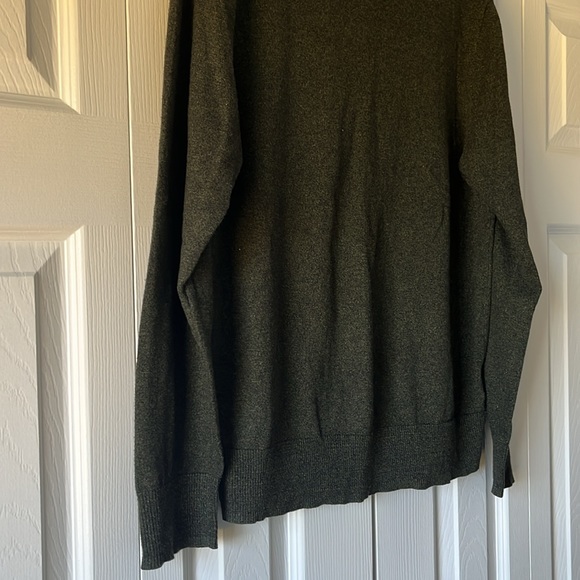 Mens Old Navy Crewneck Sweater - Picture 3 of 6